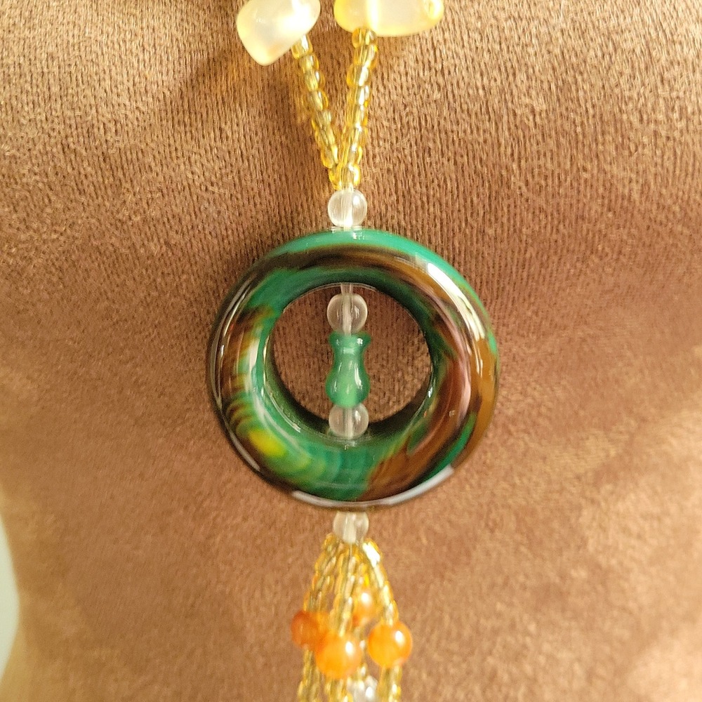 Long Beaded Tassel Necklace Green Resin Ring Stone Chips 26 Inch Goblincore - Picture 3 of 6